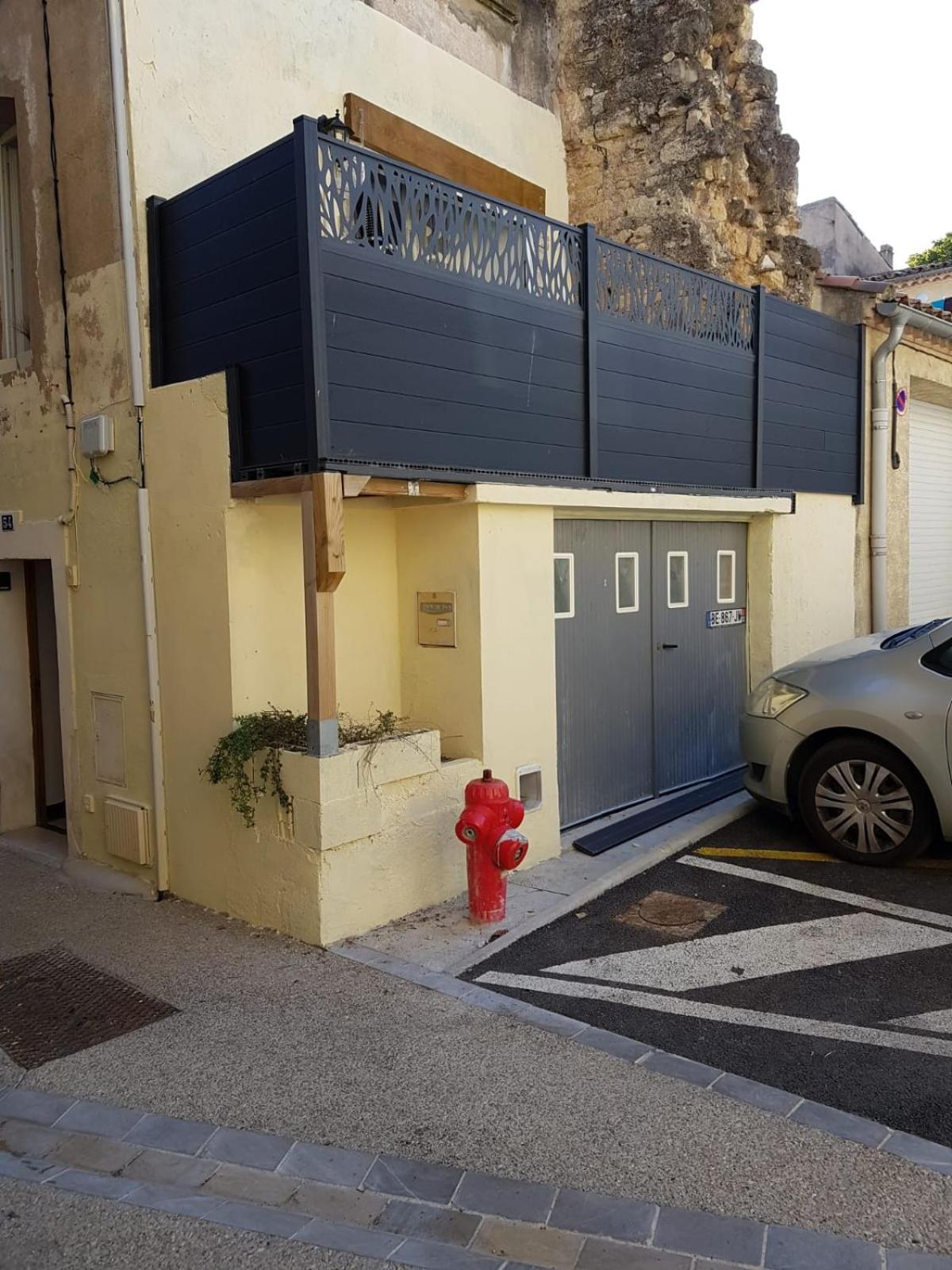 Spacious Town House With Balcony Montagnac  Exterior photo
